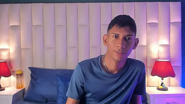 Nick Collins18 online show from March 22, 7:25 am