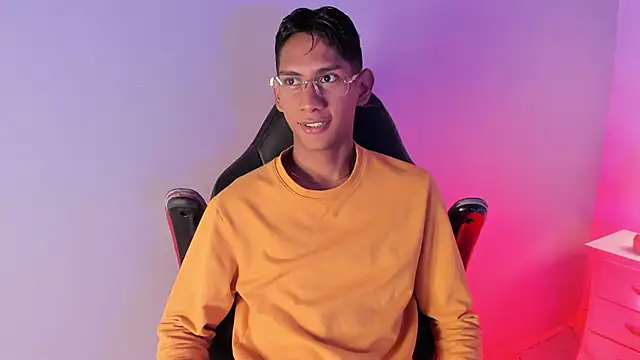 Nick Collins18 online show from October 7, 8:39 pm