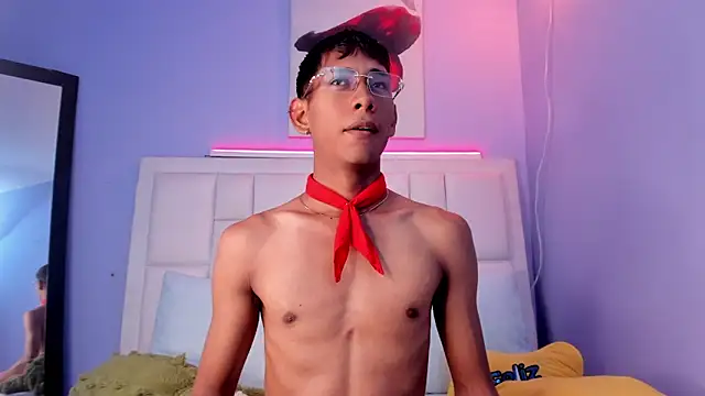 Nick Collins18 online show from February 13, 9:33 pm