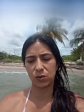 Snapshot of Sahana_Ashiika chatting on April 29, 6:14 pm Sahana Ashiika online show from April 29, 6:14 pm