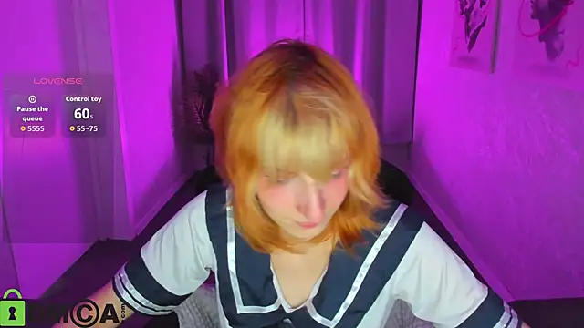 Snapshot of Little_Chips chatting on September 19, 3:13 pm Little Chips online show from September 19, 3:13 pm