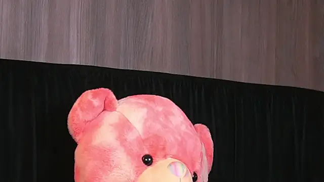 Snapshot of CataleyaKirk chatting on December 18, 6:46 pm CataleyaKirk online show from December 18, 6:46 pm