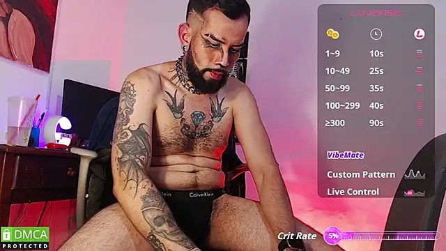 Snapshot of Diilanhott chatting on October 31, 11:39 pm Diilanhott online show from October 31, 11:39 pm