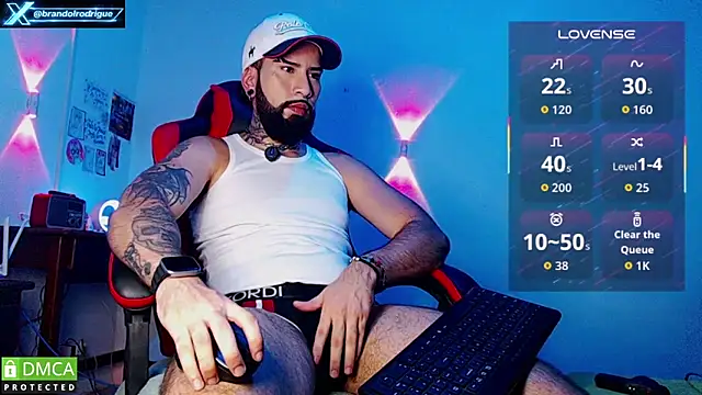 Diilanhott online show from May 3, 11:11 pm