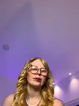 Alexa Handler online show from May 6, 7:08 pm