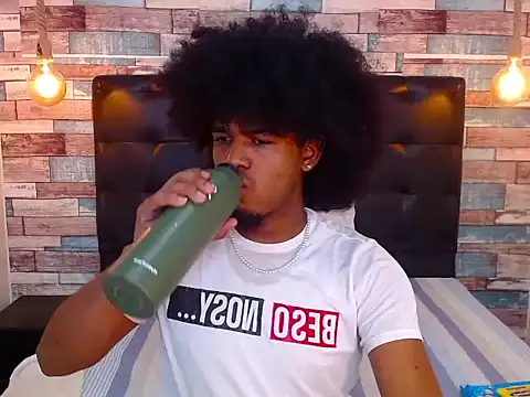 JaicobRuneer online show from March 21, 2:16 am