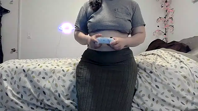 Kittyymaze1 online show from May 19, 12:38 am