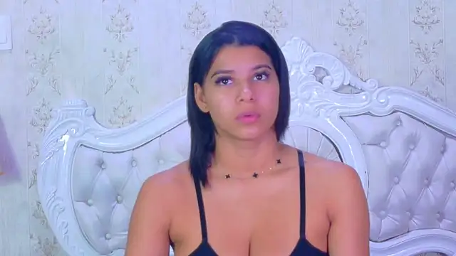 Snapshot of TiaraRosse chatting on September 30, 12:54 pm TiaraRosse online show from September 30, 12:54 pm