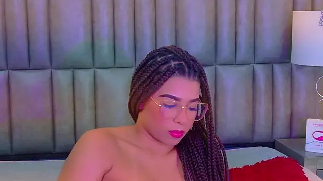 TiaraRosse online show from February 8, 4:05 am