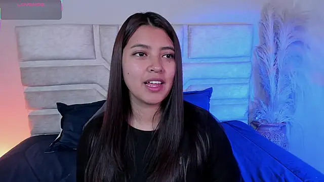 Rebeca Williams  online show from November 13, 10:25 am