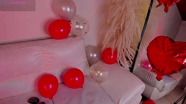 Rebeca Williams  online show from February 14, 1:08 pm