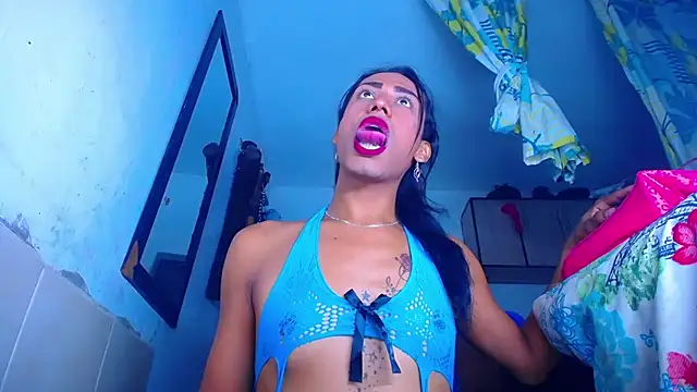 Ts veryhot online show from May 18, 1:06 pm