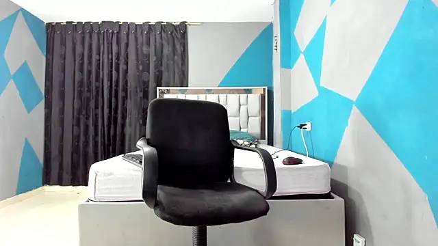 Snapshot of simookeler chatting on December 13, 3:27 am simookeler online show from December 13, 3:27 am