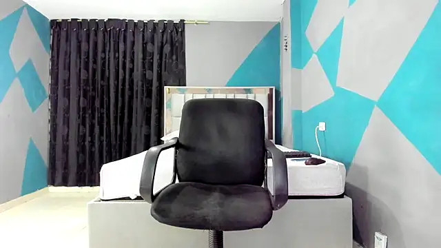 Snapshot of simookeler chatting on January 8, 12:26 pm simookeler online show from January 8, 12:26 pm