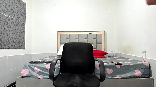 simookeler online show from December 5, 11:08 am