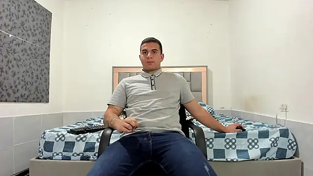 simookeler online show from January 8, 11:18 pm