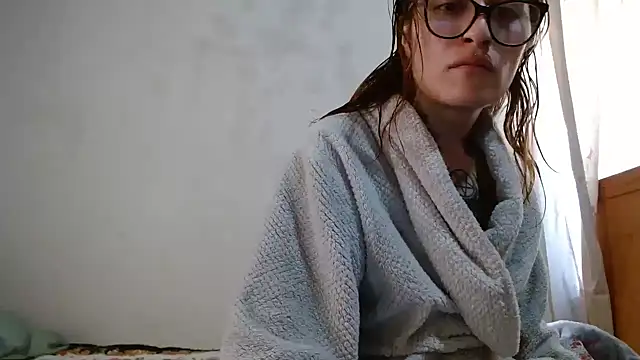 kittenlizz online show from February 1, 5:47 pm