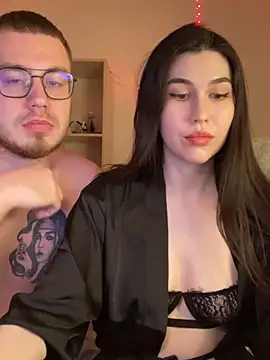 LushLuna online show from December 7, 5:53 pm