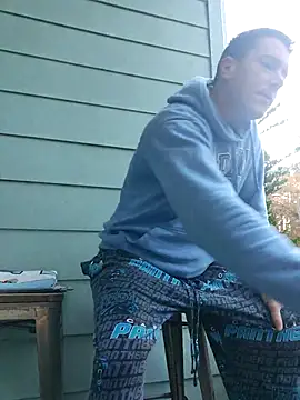 Snapshot of Bigtater1999 chatting on November 23, 1:22 pm Bigtater1999 online show from November 23, 1:22 pm