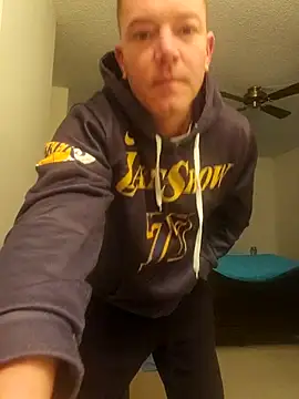 Snapshot of Bigtater1999 chatting on December 14, 2:55 pm Bigtater1999 online show from December 14, 2:55 pm