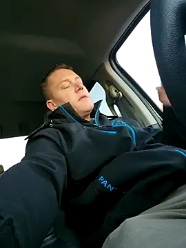 Snapshot of Bigtater1999 chatting on December 22, 12:35 pm Bigtater1999 online show from December 22, 12:35 pm