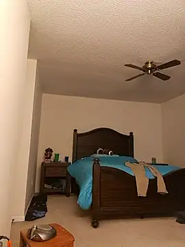 Snapshot of Bigtater1999 chatting on January 14, 10:03 pm Bigtater1999 online show from January 14, 10:03 pm