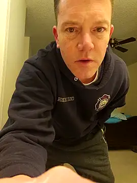 Snapshot of Bigtater1999 chatting on February 3, 2:53 am Bigtater1999 online show from February 3, 2:53 am