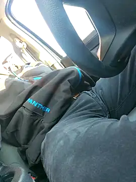 Snapshot of Bigtater1999 chatting on February 10, 1:15 pm Bigtater1999 online show from February 10, 1:15 pm