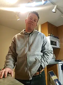 Snapshot of Bigtater1999 chatting on February 12, 11:22 pm Bigtater1999 online show from February 12, 11:22 pm