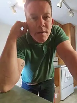 Bigtater1999 online show from May 5, 9:12 pm