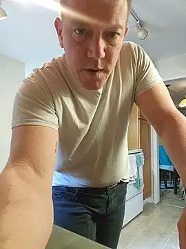 Bigtater1999 online show from May 10, 8:36 pm