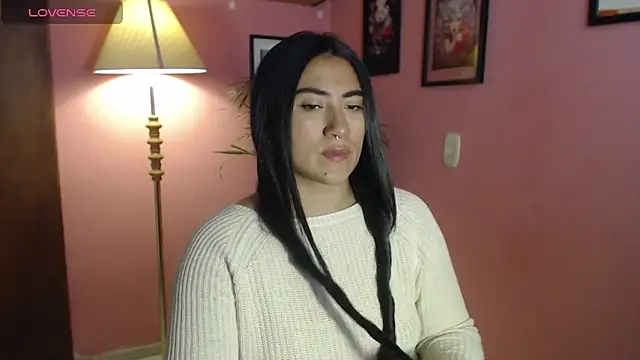 bunnyemilyrose36 online show from May 7, 2:33 pm