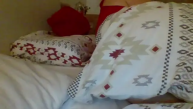 Snapshot of priselvis23 chatting on October 13, 7:25 pm priselvis23 online show from October 13, 7:25 pm