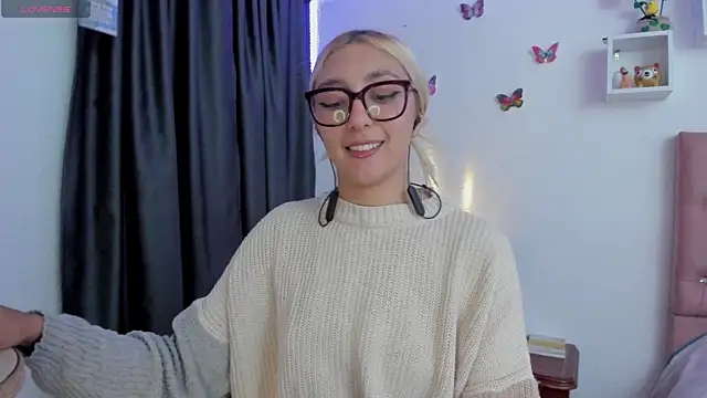 Soffy-brooks online show from May 16, 10:36 am