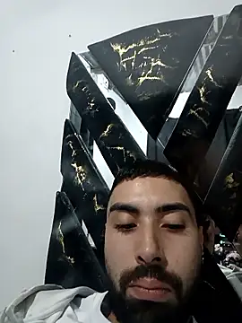 Snapshot of Joosee1696 chatting on January 11, 2:05 am Joosee1696 online show from January 11, 2:05 am