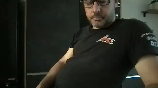 unconnudu21000 online show from February 10, 3:53 pm