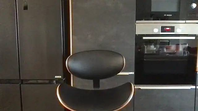 unconnudu21000 online show from October 4, 11:30 am