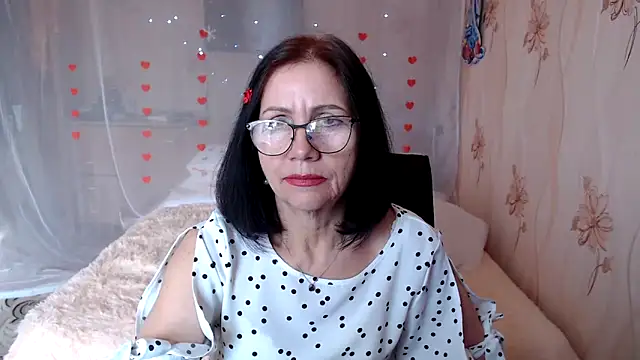 Snapshot of OlgaHottie chatting on March 1, 6:24 am OlgaHottie online show from March 1, 6:24 am
