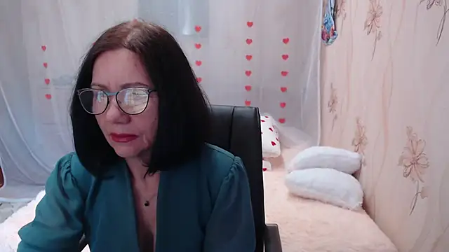 Snapshot of OlgaHottie chatting on March 6, 11:09 pm OlgaHottie online show from March 6, 11:09 pm