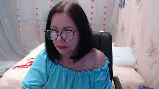 Snapshot of OlgaHottie chatting on March 10, 8:59 am OlgaHottie online show from March 10, 8:59 am