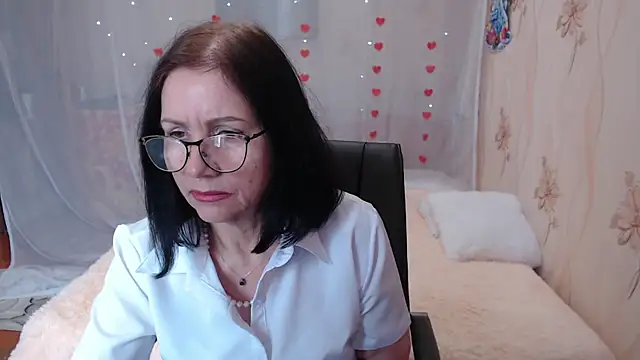 Snapshot of OlgaHottie chatting on March 17, 2:19 am OlgaHottie online show from March 17, 2:19 am