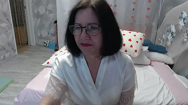 OlgaHottie online show from May 3, 11:44 pm