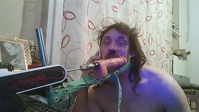 cyril020202 online show from December 2, 10:31 am