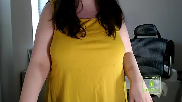 cute and hot online show from April 19, 12:59 pm