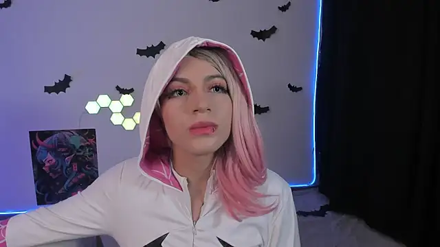 cyberzoe online show from October 15, 2:28 pm