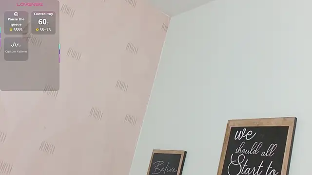 hotlatinateacher online show from October 17, 7:49 pm