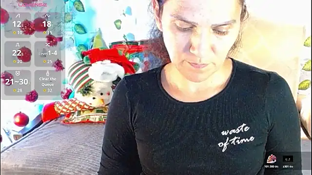 Snapshot of venus_swet_ chatting on December 15, 12:26 am venus swet online show from December 15, 12:26 am