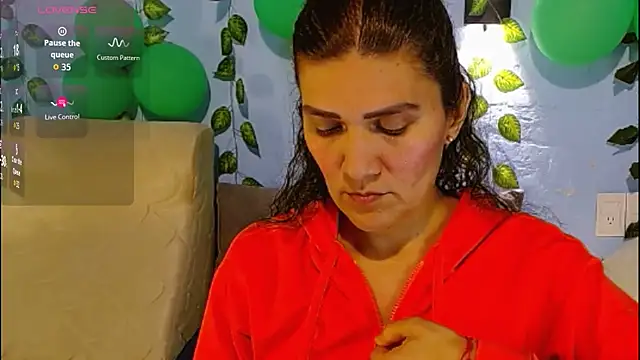 venus swet  online show from March 23, 9:52 pm