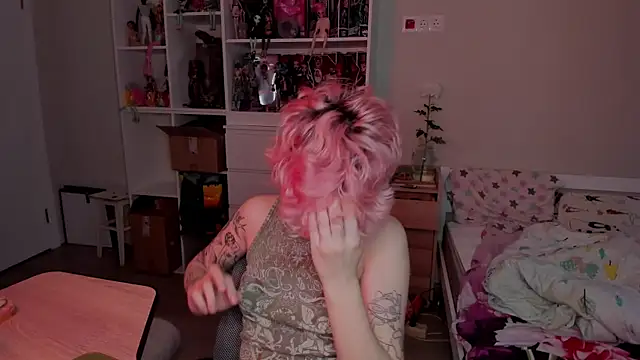 School Love online show from November 19, 7:08 am