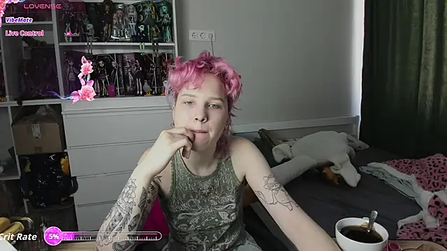 School Love online show from March 12, 7:03 am